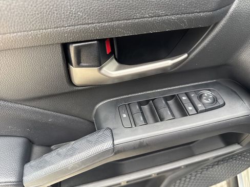 Used 2024 Toyota Tacoma SR5 AWD/4WD image 23