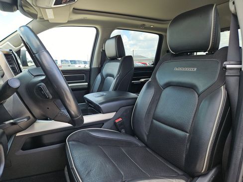 Used 2022 RAM 1500 Laramie w/ Laramie Southwest Edition AWD/4WD image 13