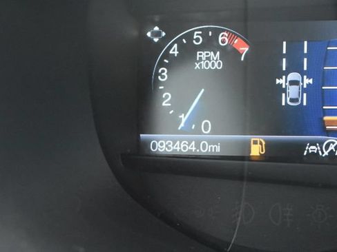 Used 2020 Ford Edge SEL w/ Convenience Package FWD image 17