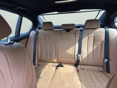 Used 2022 BMW 540i w/ Executive Package image 26