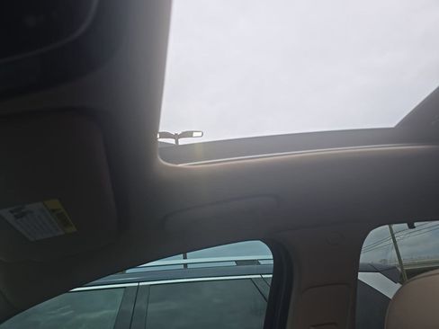 Used 2023 Hyundai Santa Fe SEL w/ Premium Package image 19