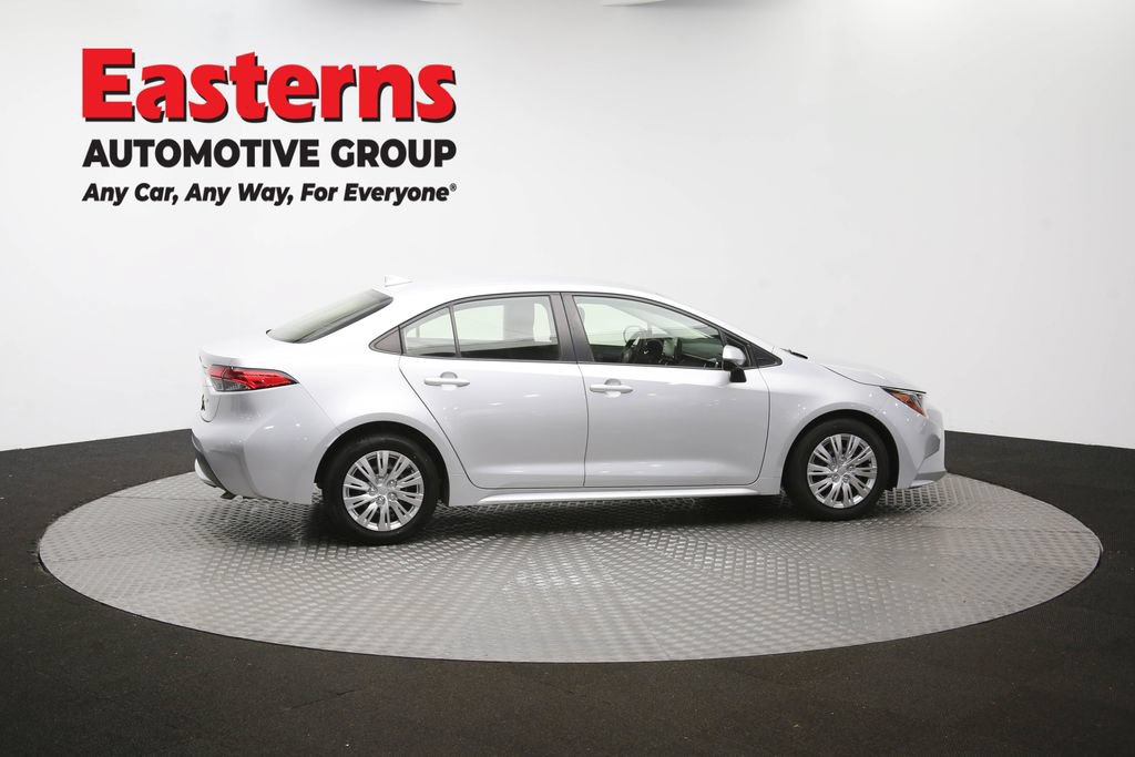 Used 2022 Toyota Corolla LE FWD image 45