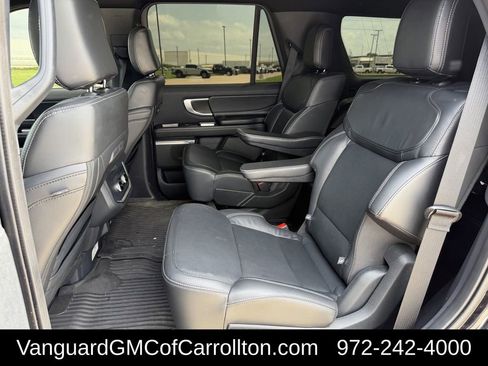 Used 2025 Ford Expedition Platinum w/ Stealth Appearance Package AWD/4WD image 32