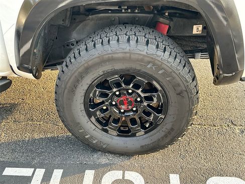 Used 2019 Toyota Tacoma TRD Pro image 23
