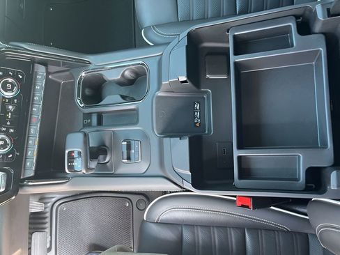 Used 2023 GMC Sierra 1500 AT4X image 33