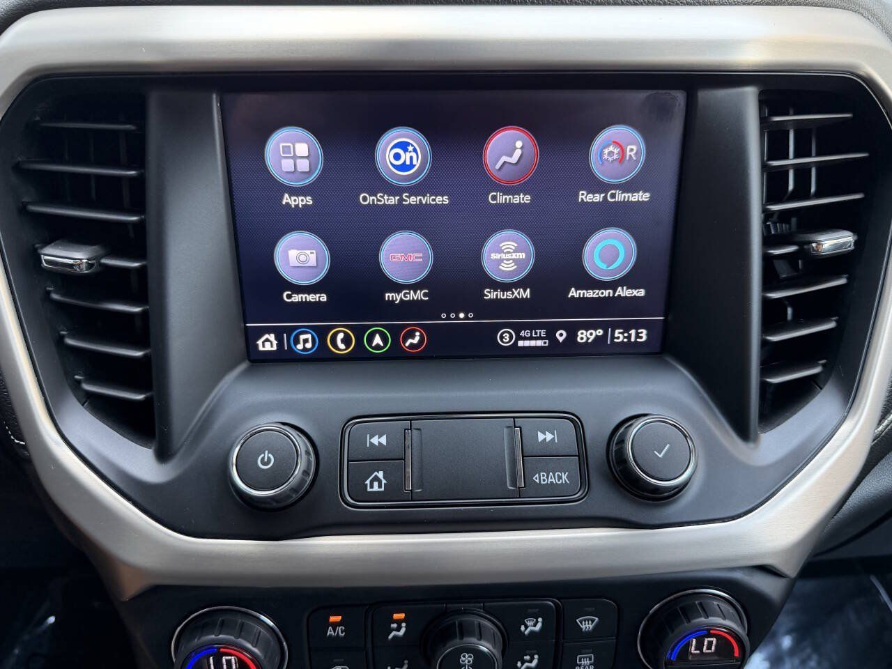 Used 2021 GMC Acadia Denali w/ Denali Ultimate Package AWD/4WD image 30