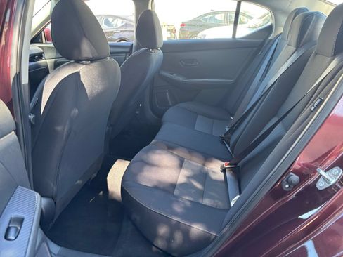 Used 2024 Nissan Altima 2.5 SV FWD image 24