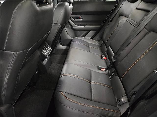 Used 2025 MAZDA CX-50 AWD 2.5 Turbo w/ Premium Pkg image 18