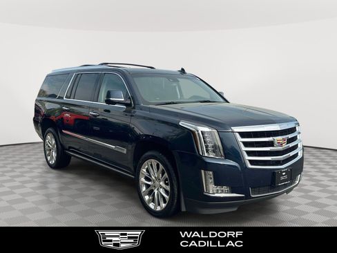 Used 2020 Cadillac Escalade ESV Premium Luxury AWD/4WD image 1