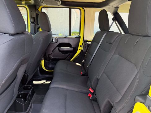 Used 2023 Jeep Wrangler Unlimited Sport AWD/4WD image 20