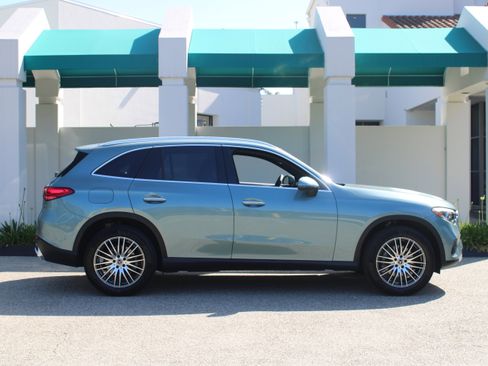 Used 2026 Mercedes-Benz GLC 300 image 10