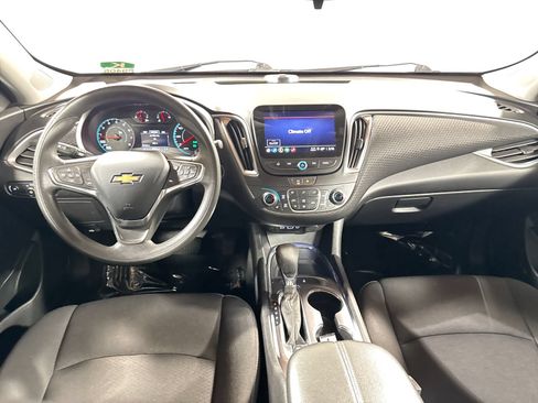 Used 2023 Chevrolet Malibu LT FWD image 4