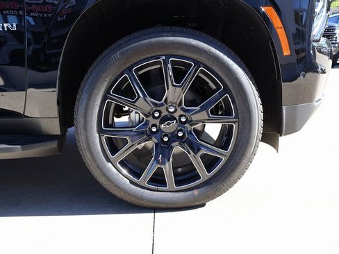 New 2025 Chevrolet Suburban Premier image 48