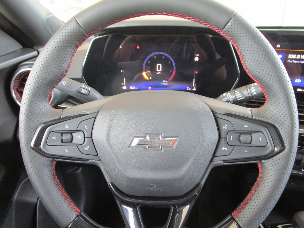 New 2026 Chevrolet Trax RS w/ Driver Confidence Package FWD image 26