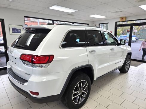 Used 2021 Jeep Grand Cherokee Limited w/ Premium Lighting Group AWD/4WD image 6