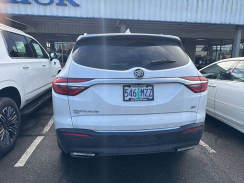 Used 2021 Buick Enclave Essence w/ Sport Touring Edition image 3