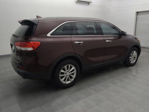Used 2018 Kia Sorento LX image 10