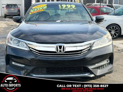 Used 2017 Honda Accord Sport image 2