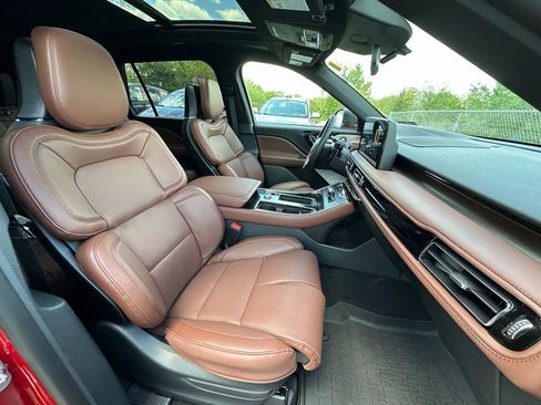 New 2026 Lincoln Aviator Reserve AWD/4WD image 24