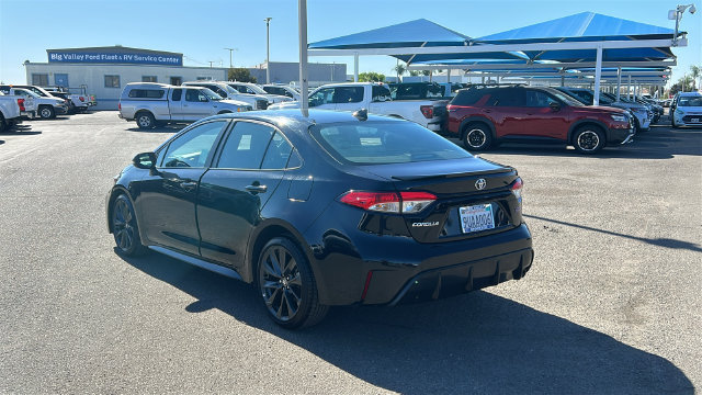 Used 2025 Toyota Corolla SE FWD image 5