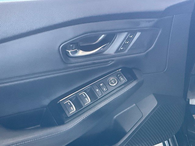 Used 2023 Honda Accord Touring image 6
