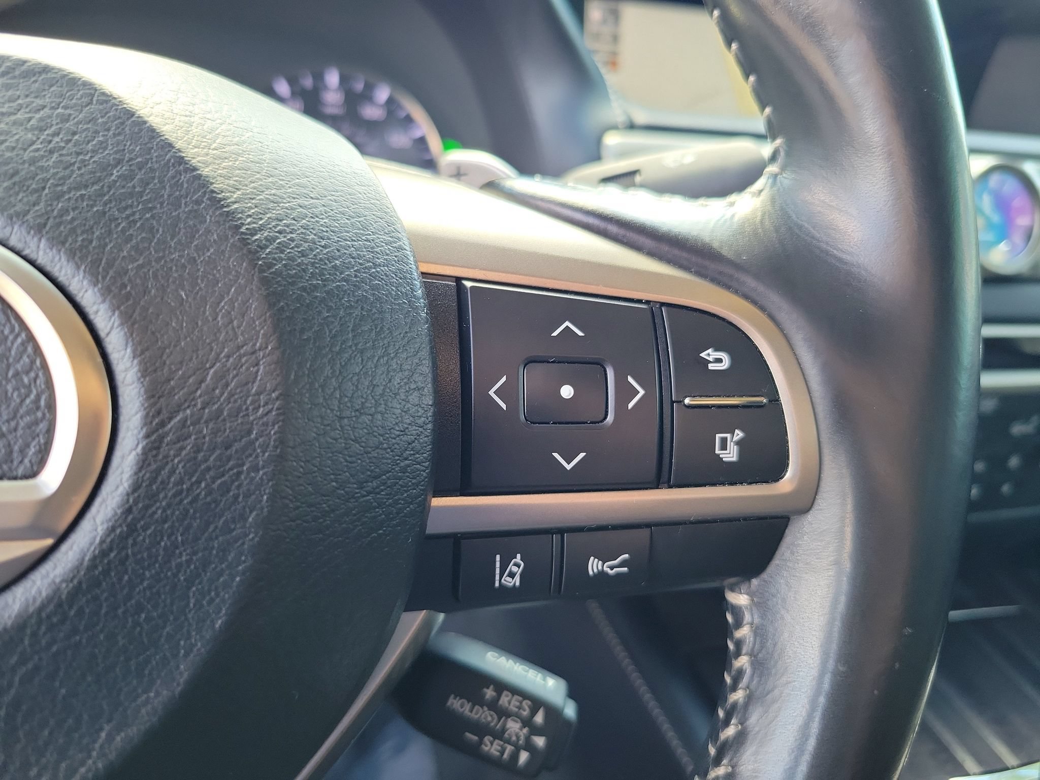 Used 2018 Lexus GS 350 AWD w/ Premium Package image 24