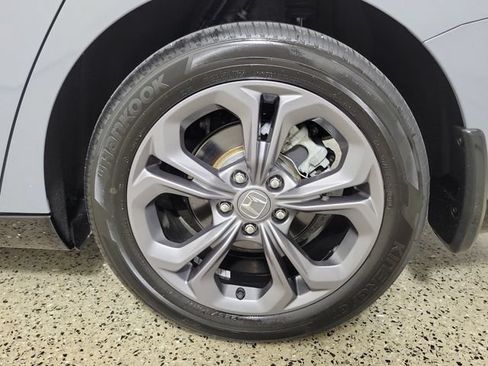 Used 2025 Honda Accord EX-L image 8
