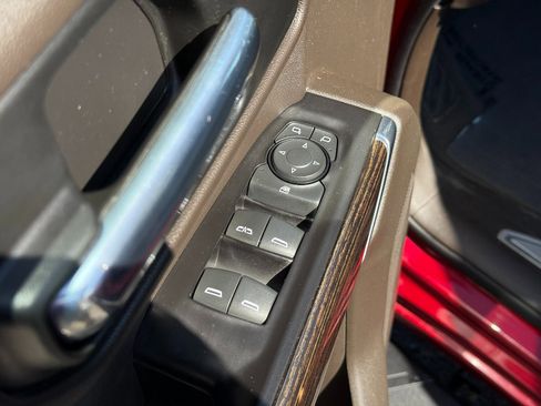 Used 2020 GMC Sierra 1500 Elevation w/ Elevation Value Package image 21