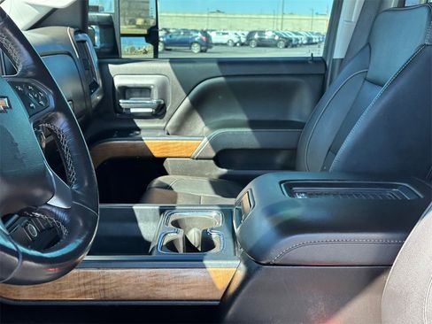 Used 2018 Chevrolet Silverado 3500 LTZ w/ Duramax Plus Package image 9