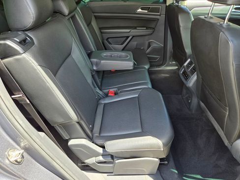 Used 2018 Volkswagen Atlas SE FWD image 13
