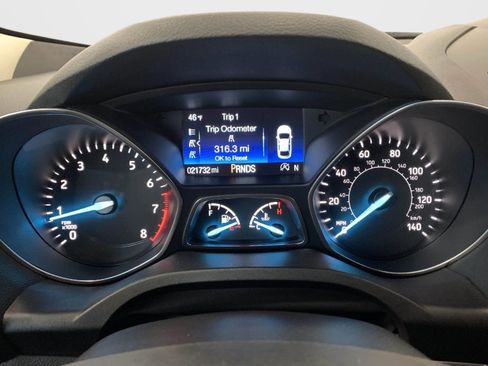 Used 2019 Ford Escape SEL image 21