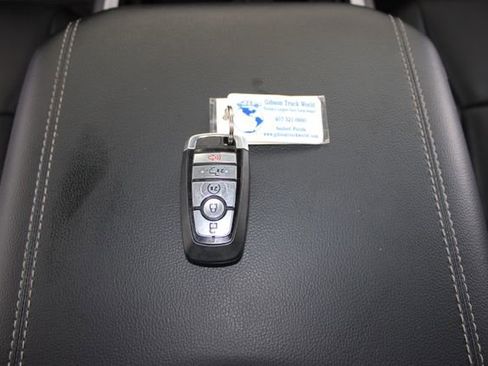 Used 2024 Ford F250 Lariat w/ Lariat Ultimate Package AWD/4WD image 33