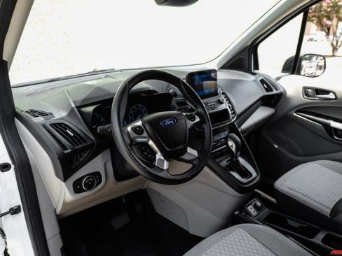 Used 2022 Ford Transit Connect XLT FWD image 2