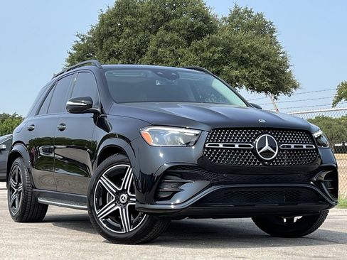 Used 2026 Mercedes-Benz GLE 450 4MATIC image 2