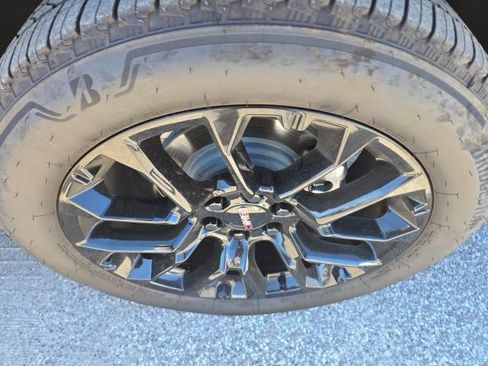 Used 2026 GMC Yukon Elevation w/ Elevation Premium Package image 17