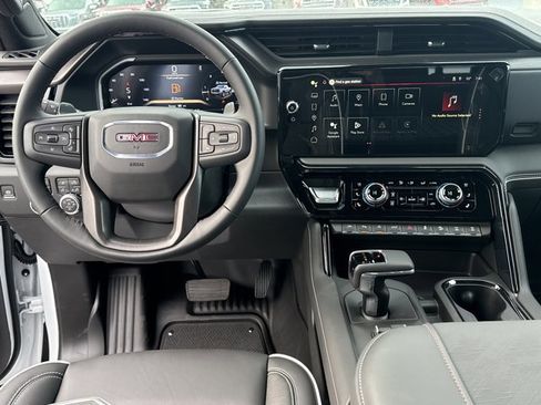 New 2026 GMC Sierra 1500 AT4X w/ LPO, Black Badging Package AWD/4WD image 7