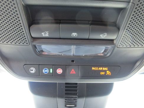 New 2026 Chevrolet Traverse LT w/ Sun and Wheel Package AWD/4WD image 31