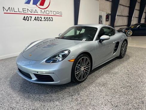 Used 2021 Porsche 718 Cayman S RWD image 15