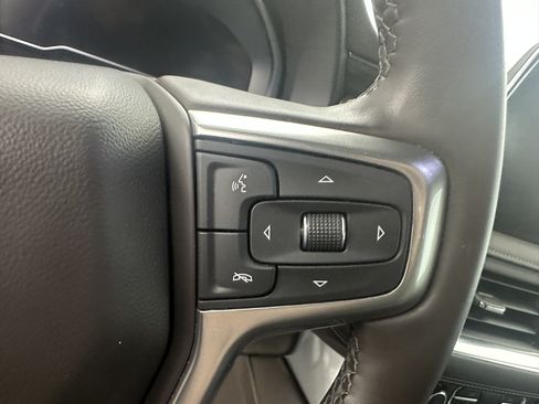 Used 2024 Chevrolet Tahoe Z71 w/ Luxury Package AWD/4WD image 17
