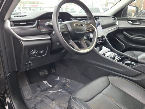 Used 2021 Jeep Grand Cherokee L Limited w/ Luxury Tech Group II image 26