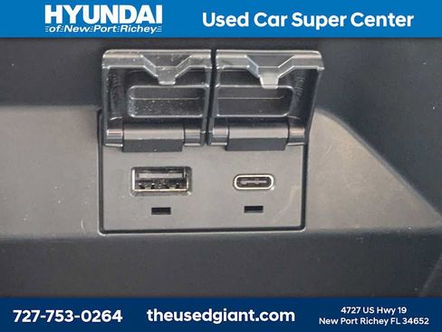 Used 2022 Toyota Camry LE FWD image 27