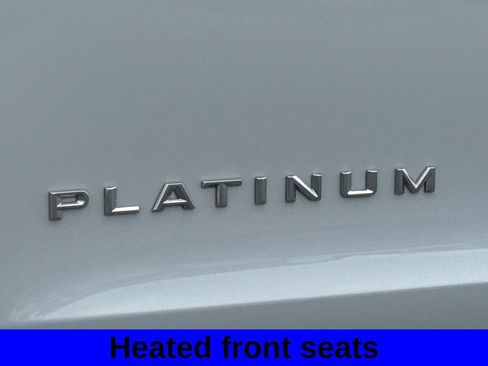 Used 2025 Ford Expedition Platinum AWD/4WD image 19