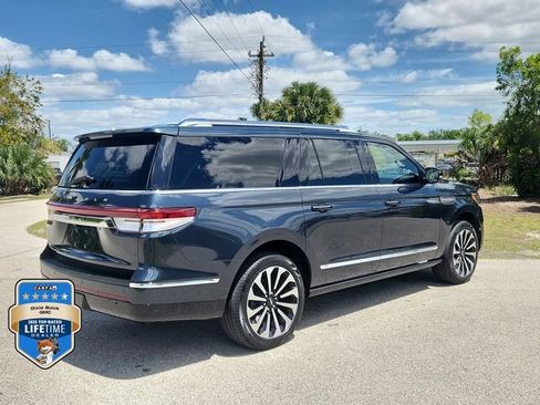 Used 2022 Lincoln Navigator L Reserve AWD/4WD image 4