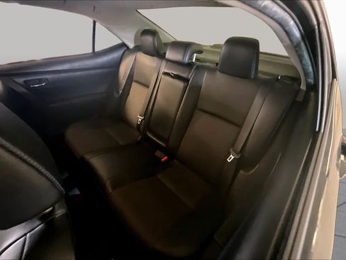 Used 2018 Toyota Corolla SE FWD image 19