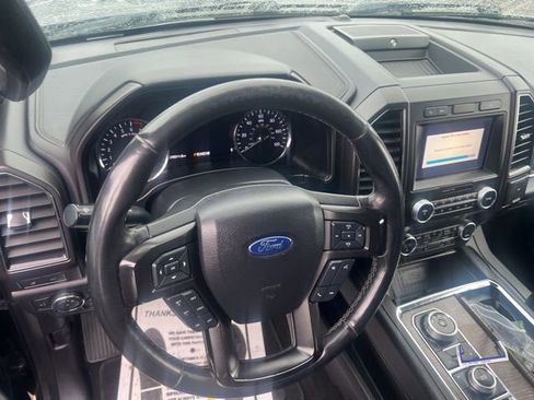 Used 2019 Ford Expedition Max Limited image 16