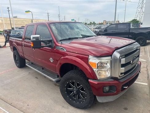 Used 2014 Ford F250 Platinum w/ FX4 Off-Road Package AWD/4WD image 2