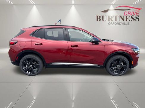 Certified 2022 Buick Envision Essence w/ Technology Package II AWD/4WD image 9