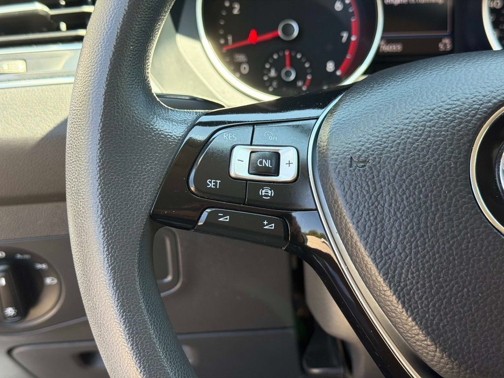 Used 2021 Volkswagen Tiguan S FWD image 30