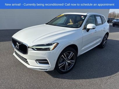 Used 2019 Volvo XC60 T6 Momentum w/ Advanced Package