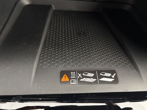 New 2026 Chevrolet Traverse High Country w/ LPO, Floor Liner Package FWD image 33